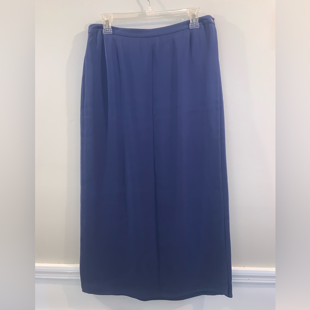 Women’s Eileen Fisher 100% Silk Blue MIDI Skirt, PM size